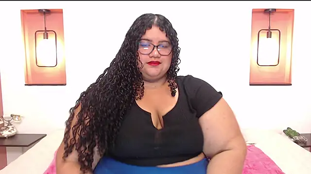 Snapshot of Miley_Collins chatting on 03/12/25, 03:18 Miley Collins online show from 03/12/25, 03:18