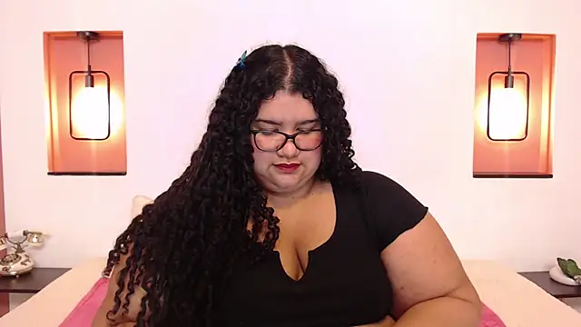 Snapshot of Miley_Collins chatting on 03/21/25, 04:40 Miley Collins online show from 03/21/25, 04:40