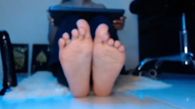 latinfeet-qos online show from 12/03/24, 05:42