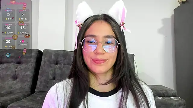 emmadiaz1 online show from 01/03/25, 01:48