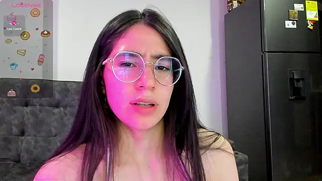 emmadiaz1 online show from 01/16/25, 03:34