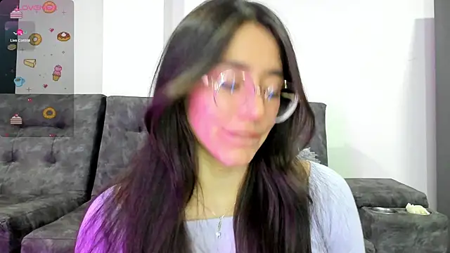 emmadiaz1 online show from 01/18/25, 12:02