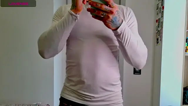 white King9999 online show from 02/15/26, 11:52