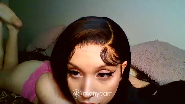 Snapshot of bambibarbi chatting on 01/13/25, 06:06 bambibarbi online show from 01/13/25, 06:06