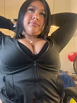 Snapshot of _Dulcinea_1 chatting on 06/15/26, 02:47 Dulcinea 1 online show from 06/15/26, 02:47