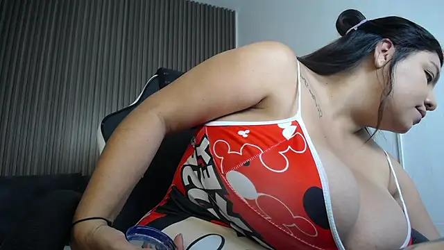 dania miller  online show from 12/19/24, 12:12