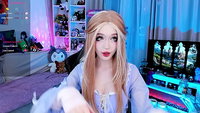 Snapshot of _Sparkland_ chatting on 03/22/26, 07:06 Sparkland online show from 03/22/26, 07:06