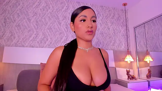 Snapshot of AishaPeyton chatting on 11/22/25, 02:49 AishaPeyton online show from 11/22/25, 02:49