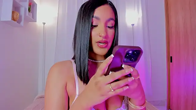 AishaPeyton online show from 06/18/26, 09:09