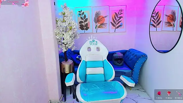 Dafne huges online show from 11/25/25, 07:36