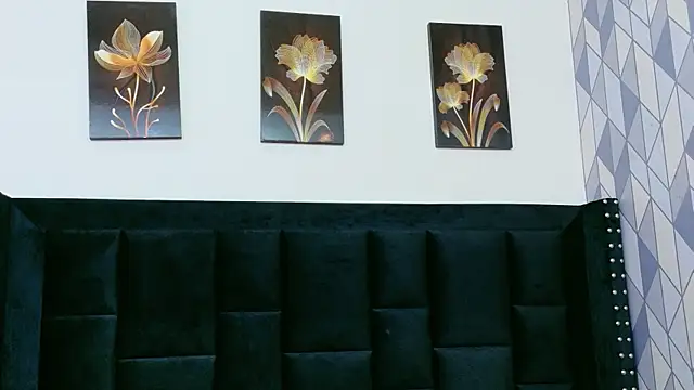 petitelittleebony online show from 10/30/25, 02:57