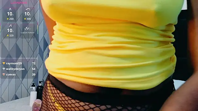 petitelittleebony online show from 11/15/25, 02:53