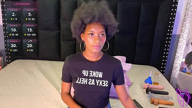 petitelittleebony online show from 04/11/26, 03:11