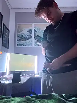 JuNIs  online show from 11/16/25, 06:24