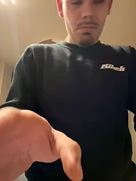 JuNIs  online show from 11/24/25, 09:14