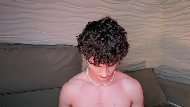 Snapshot of adam_21cm__ chatting on 01/26/25, 10:57 adam 21cm online show from 01/26/25, 10:57