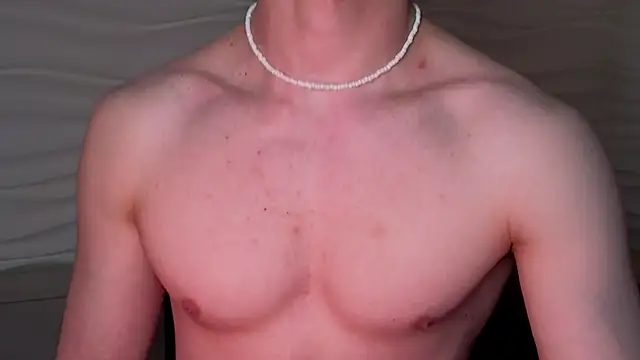 Snapshot of adam_21cm__ chatting on 02/07/25, 07:38 adam 21cm online show from 02/07/25, 07:38