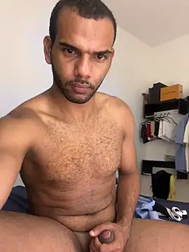 Snapshot of noahmarins chatting on 01/13/26, 04:29 noahmarins online show from 01/13/26, 04:29