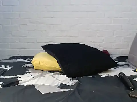 DrippinCaramelCutie online show from 11/22/25, 06:45