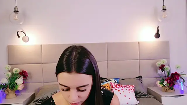 Alisha Shy online show from 10/17/25, 10:23