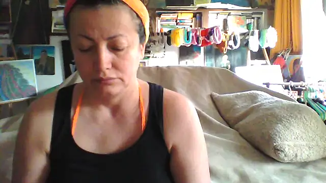 MariaAnaSunshine online show from 11/25/25, 08:36