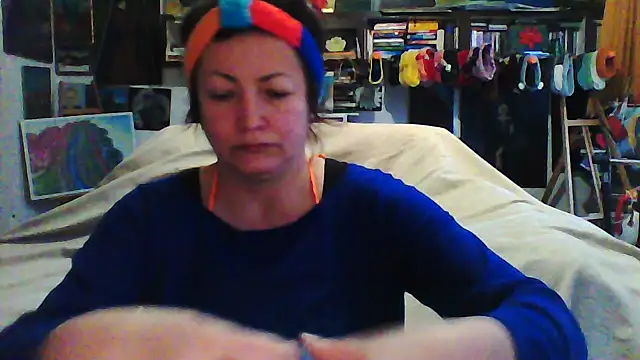 MariaAnaSunshine online show from 12/05/25, 07:50