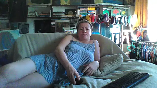 MariaAnaSunshine online show from 12/15/25, 09:46