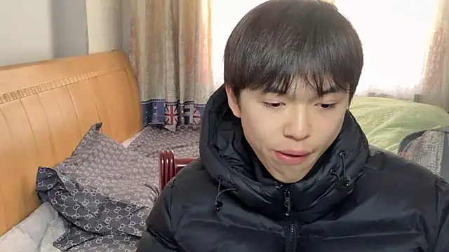 Snapshot of xiaottt1918 chatting on 01/06/25, 04:47 xiaottt1918 online show from 01/06/25, 04:47