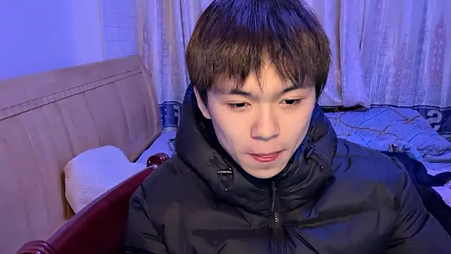 Snapshot of xiaottt1918 chatting on 01/20/25, 05:59 xiaottt1918 online show from 01/20/25, 05:59