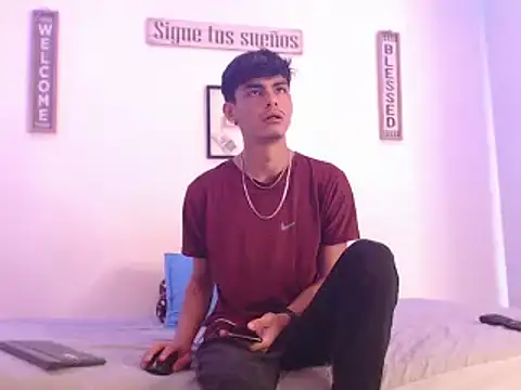 harrytomson 1 online show from 12/26/24, 09:26