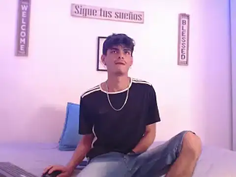 harrytomson 1 online show from 12/30/24, 08:54