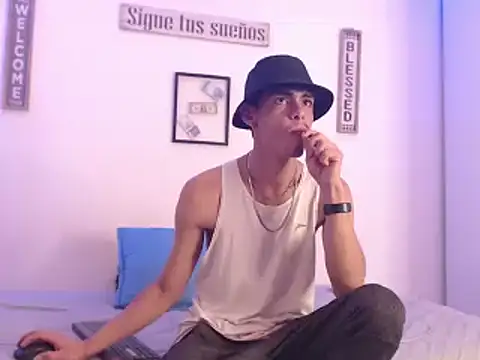 harrytomson 1 online show from 12/31/24, 04:27