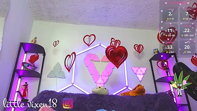 littlevixen18 online show from 04/08/26, 05:18