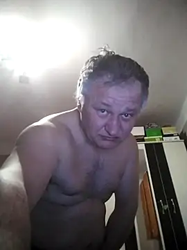 Snapshot of nudistu021 chatting on 03/22/26, 02:09 nudistu021 online show from 03/22/26, 02:09