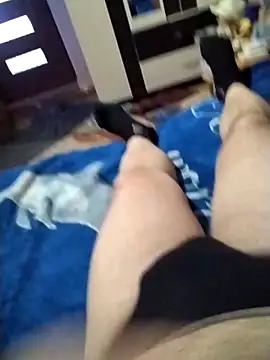 Snapshot of nudistu021 chatting on 04/12/26, 03:39 nudistu021 online show from 04/12/26, 03:39