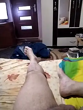 Snapshot of nudistu021 chatting on 04/17/26, 02:53 nudistu021 online show from 04/17/26, 02:53