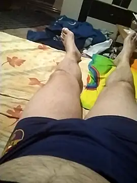 Snapshot of nudistu021 chatting on 04/27/26, 03:32 nudistu021 online show from 04/27/26, 03:32