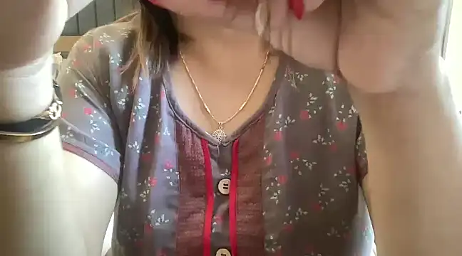 Snapshot of sassypooja chatting on 01/26/25, 07:53 sassypooja online show from 01/26/25, 07:53