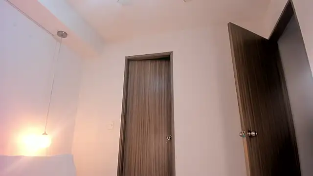 Snapshot of Mariana_Synn chatting on 07/26/26, 01:25 Mariana Synn online show from 07/26/26, 01:25