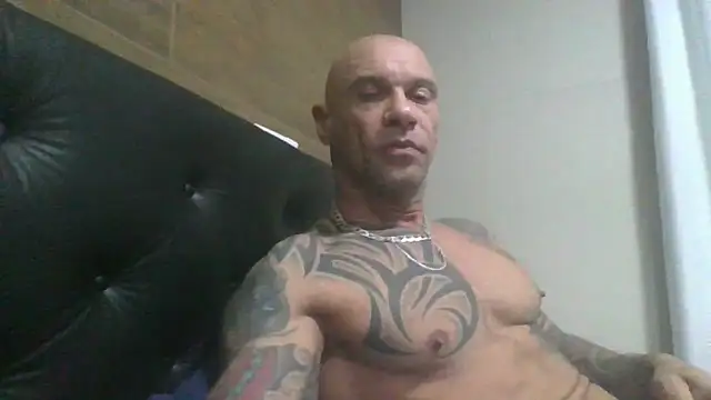 Snapshot of Arc8njoblack chatting on 06/11/26, 05:27 Arc8njoblack online show from 06/11/26, 05:27