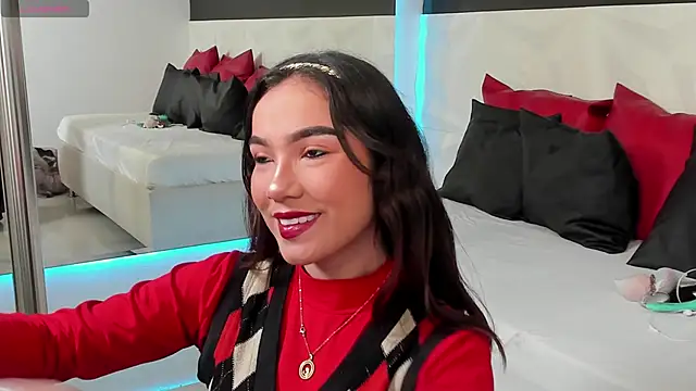 Snapshot of scarlet_castro chatting on 01/27/25, 11:54 scarlet castro online show from 01/27/25, 11:54