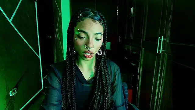 Snapshot of SexyNaf chatting on 02/25/25, 10:18 SexyNaf online show from 02/25/25, 10:18