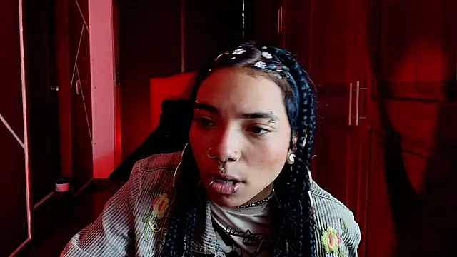 Snapshot of SexyNaf chatting on 03/03/25, 08:00 SexyNaf online show from 03/03/25, 08:00