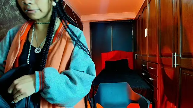 Snapshot of SexyNaf chatting on 03/04/25, 07:32 SexyNaf online show from 03/04/25, 07:32