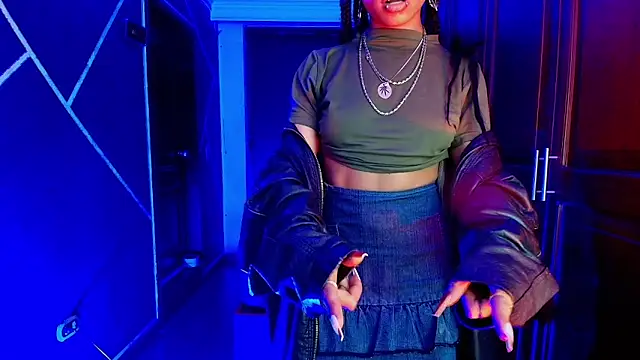 Snapshot of SexyNaf chatting on 03/05/25, 07:17 SexyNaf online show from 03/05/25, 07:17