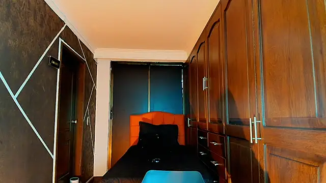 Snapshot of SexyNaf chatting on 03/06/25, 07:10 SexyNaf online show from 03/06/25, 07:10