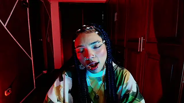 Snapshot of SexyNaf chatting on 03/06/25, 10:15 SexyNaf online show from 03/06/25, 10:15