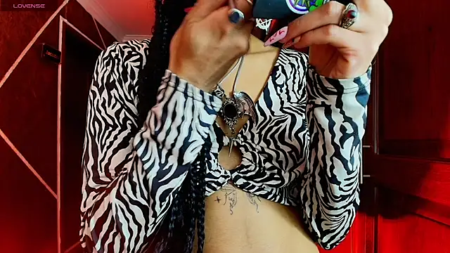 Snapshot of SexyNaf chatting on 03/18/25, 09:10 SexyNaf online show from 03/18/25, 09:10