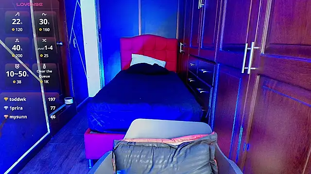 Snapshot of SexyNaf chatting on 03/21/25, 01:24 SexyNaf online show from 03/21/25, 01:24