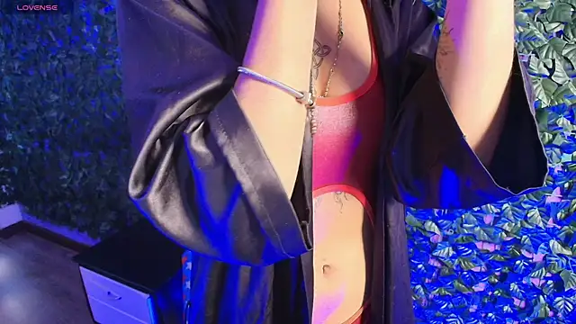 Snapshot of SexyNaf chatting on 11/26/25, 09:38 SexyNaf online show from 11/26/25, 09:38